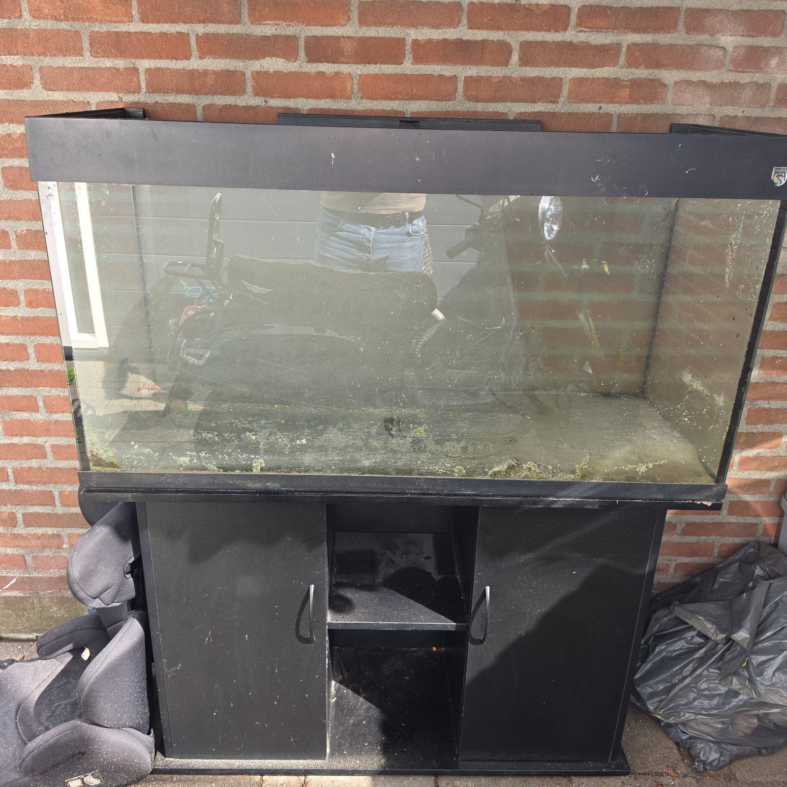 aquarium, Ophalen, Leeg aquarium