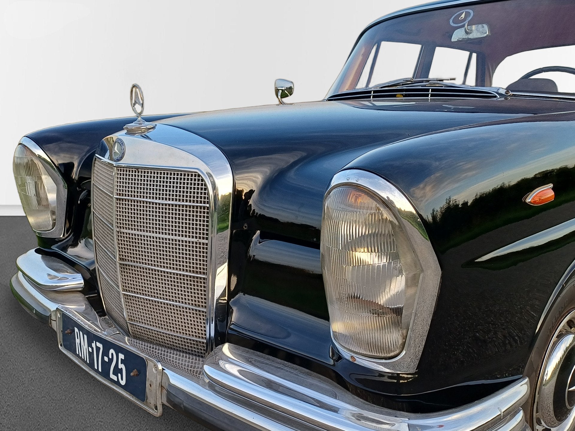 Mercedes-Benz 200-serie 220 S W111 "Heckflosse" / Opknapper, foto 9