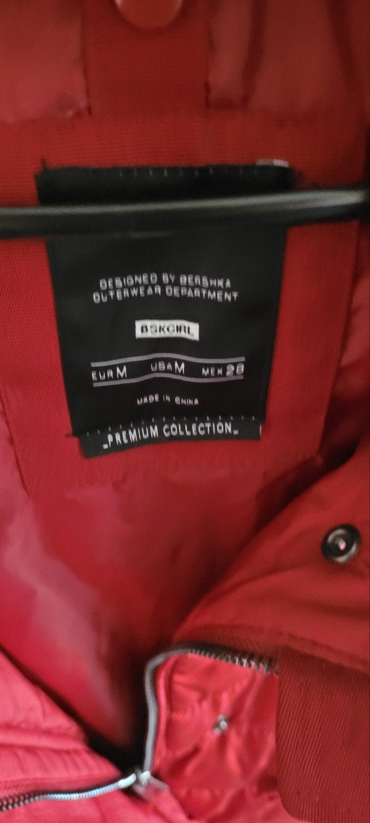 Bershka rode gewatteerde jas - Maat M, Bershka, Zo goed als nieuw, Rood, Ophalen