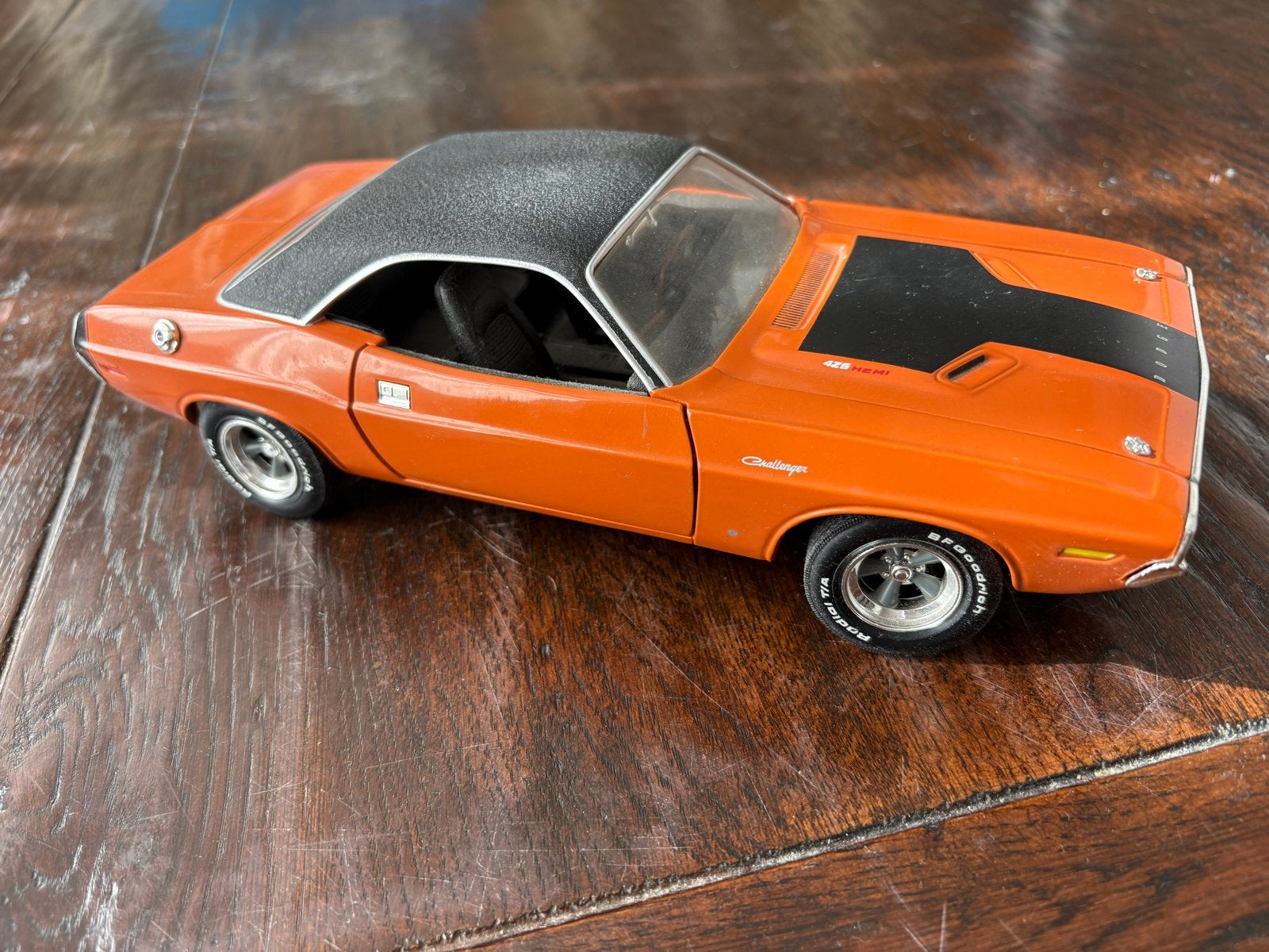 Dodge Challenger R/T 426 Hemi modelauto, Ophalen of Verzenden, Zo goed als nieuw, Overige typen