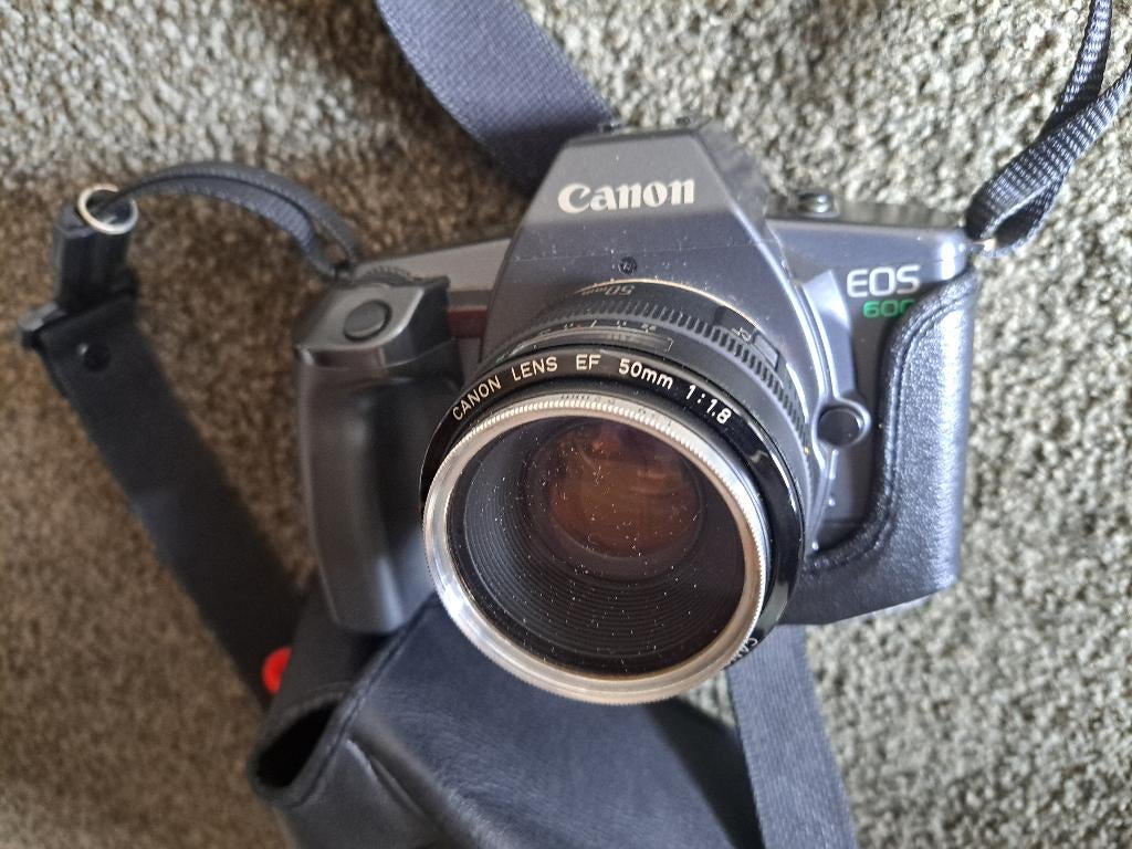 Canon EOS 600 analoge camera, Audio, Tv en Foto, Fotocamera's Analoog, Ophalen of Verzenden, Gebruikt, Spiegelreflex, Canon