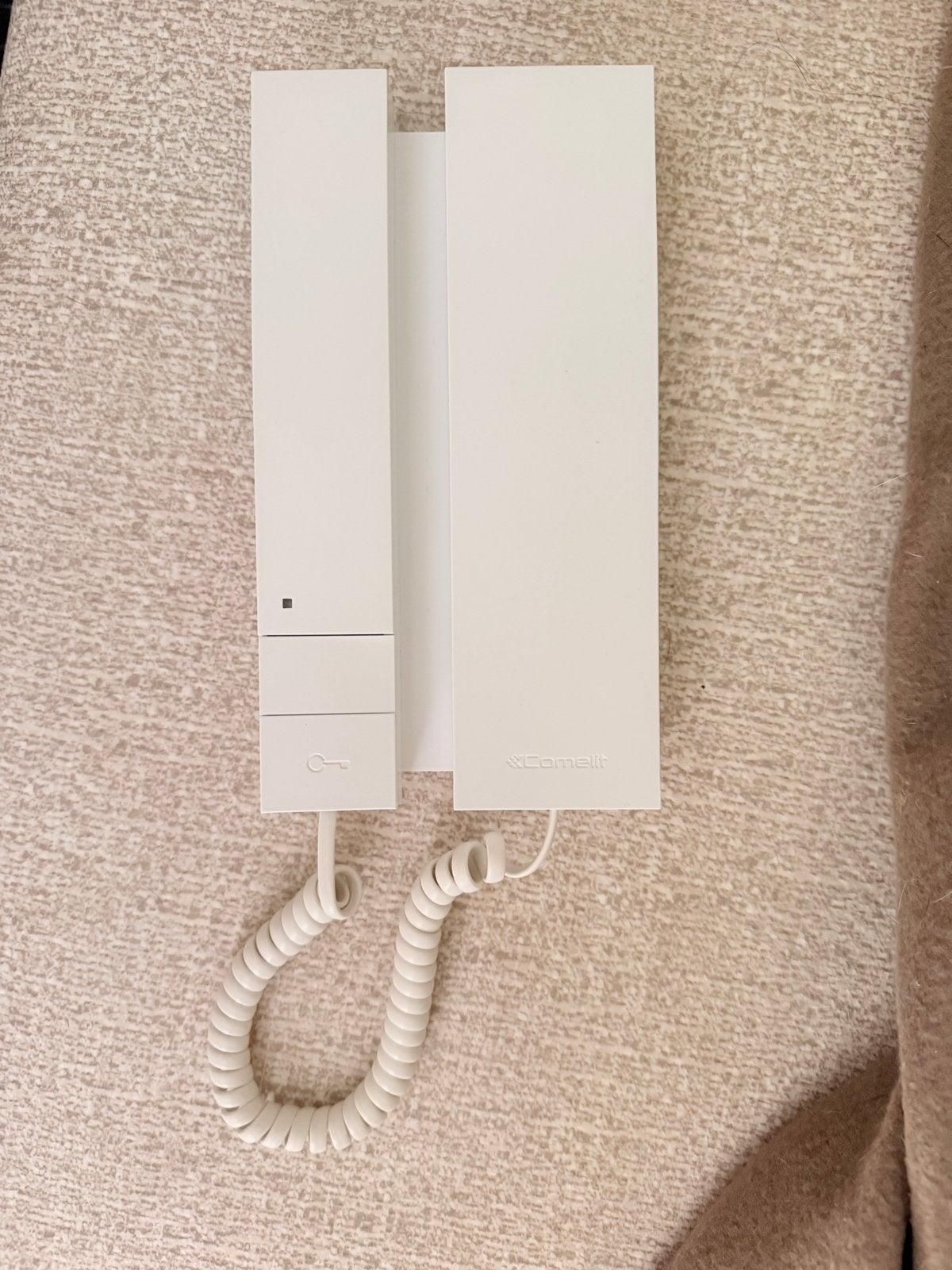 Comelit 2-knops mini deurtelefoon, traditioneel, Ophalen of Verzenden, Nieuw, Bedraad
