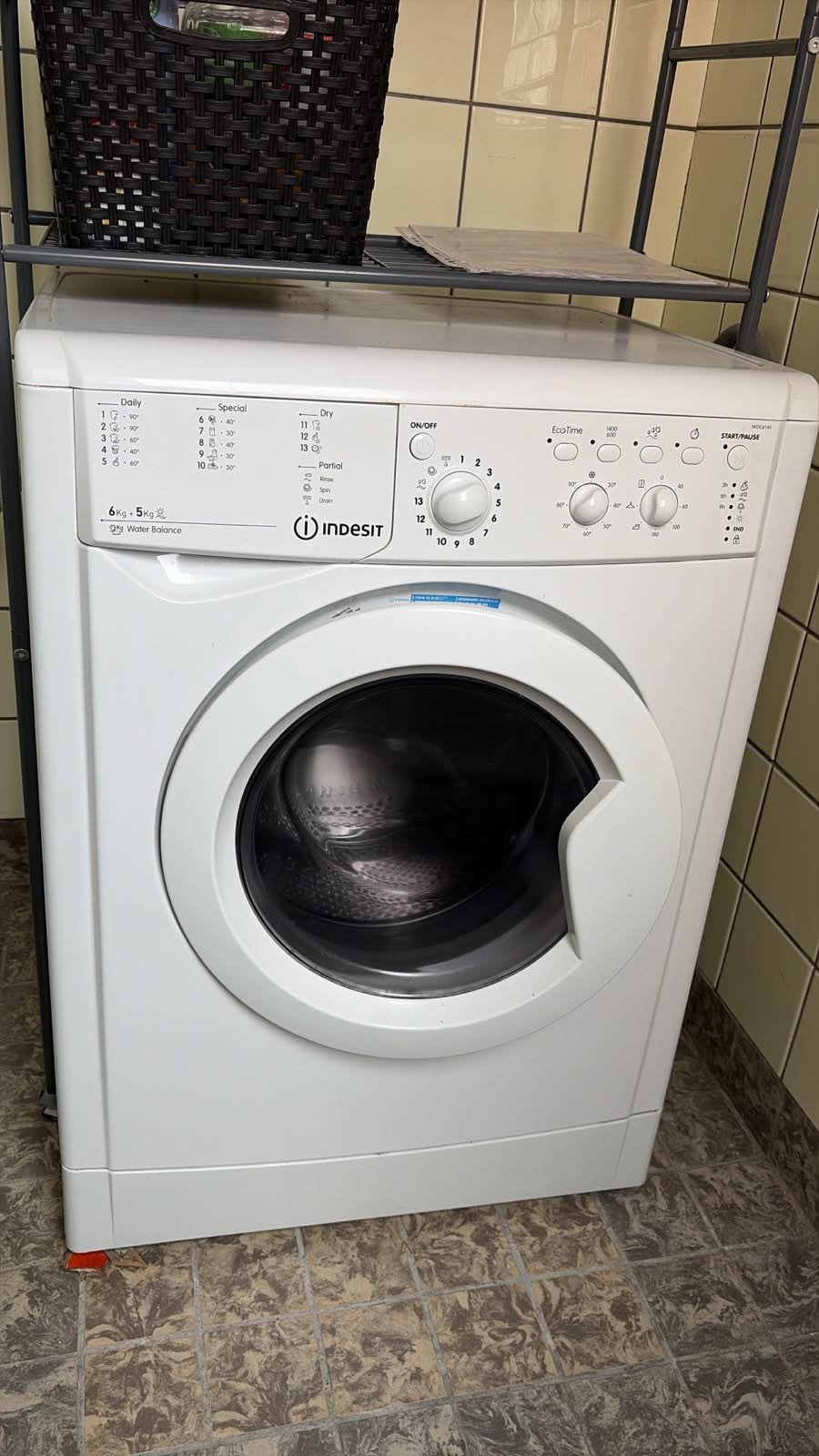 Indesit Wasmachine / droger, Witgoed en Apparatuur, Wasmachines, Ophalen, 1200 tot 1600 toeren, Gebruikt, Minder dan 85 cm