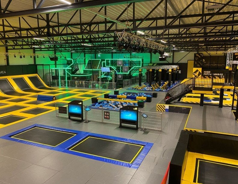 You Jump trampolinepark voor 2 personen, t/m 31 maart 2027, Drie personen of meer, Ticket of Toegangskaart