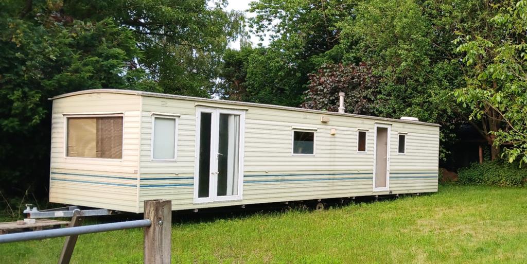 Stacaravan 11 meter x 3,10 meter, Tot en met 2