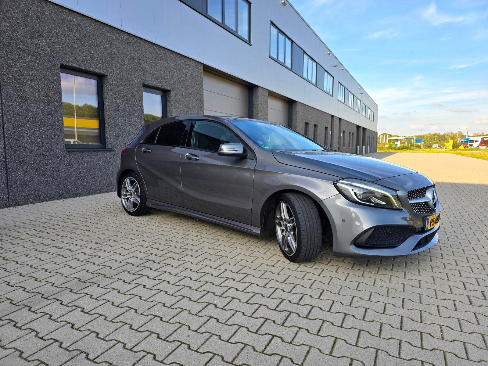 Foto 4 van Mercedes-Benz A180 I 7G-DCT I Carplay I APK 9/2027