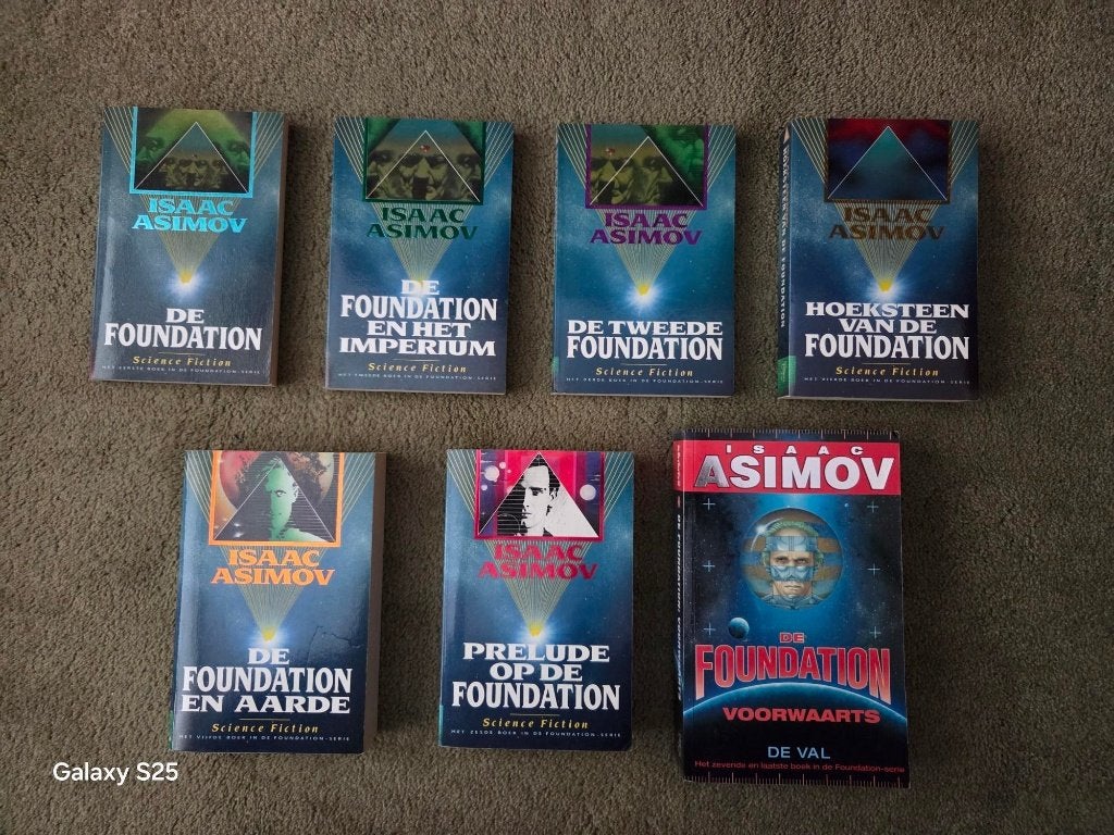 7 x  Asimov  -  De  Foundation  -  Compleet  -  Zeldzaam, Boeken, Fantasy, Ophalen of Verzenden, Zo goed als nieuw