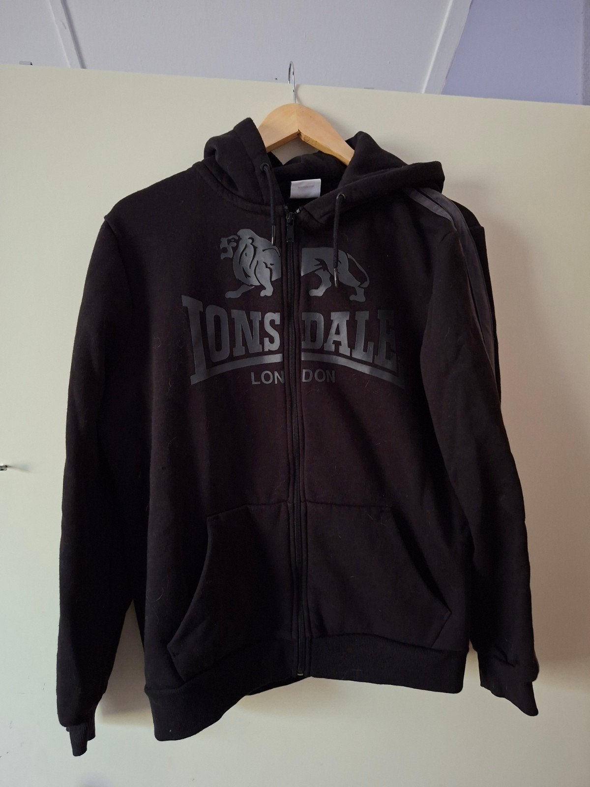 Lonsdale  hoodie met capuchon maat S, Ophalen of Verzenden, Gedragen, Lonsdale
