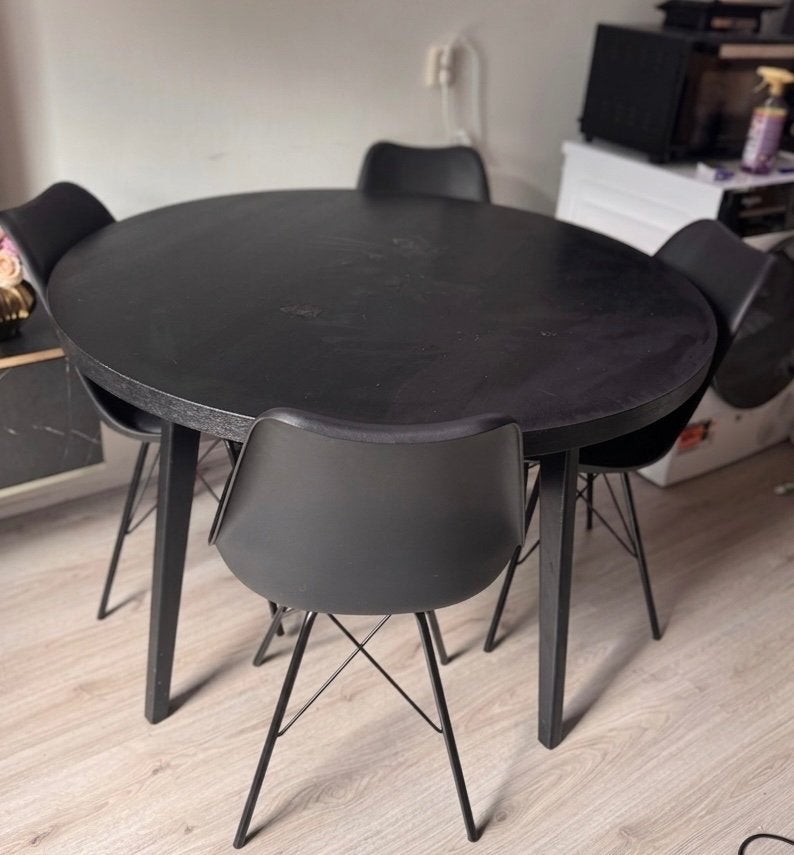 gratis afhalen eettafel met 4 stoelen, Ophalen, Gebruikt, Rond, Vier personen