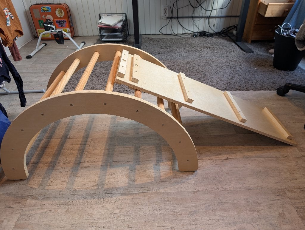 Houten klimrek met glijbaan, Ophalen, Zo goed als nieuw