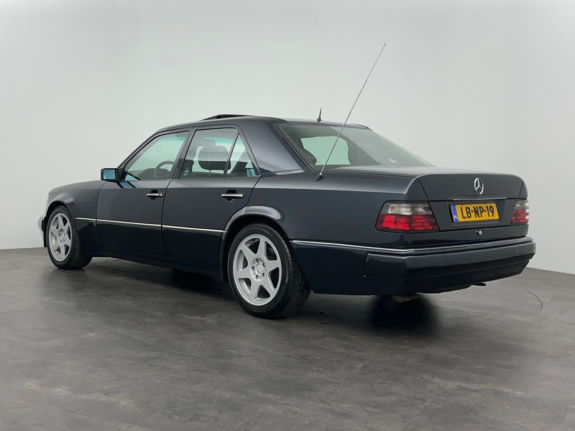 Mercedes E-Klasse 5.0 E500 SEDAN *Limited Edition*origineel, foto 8