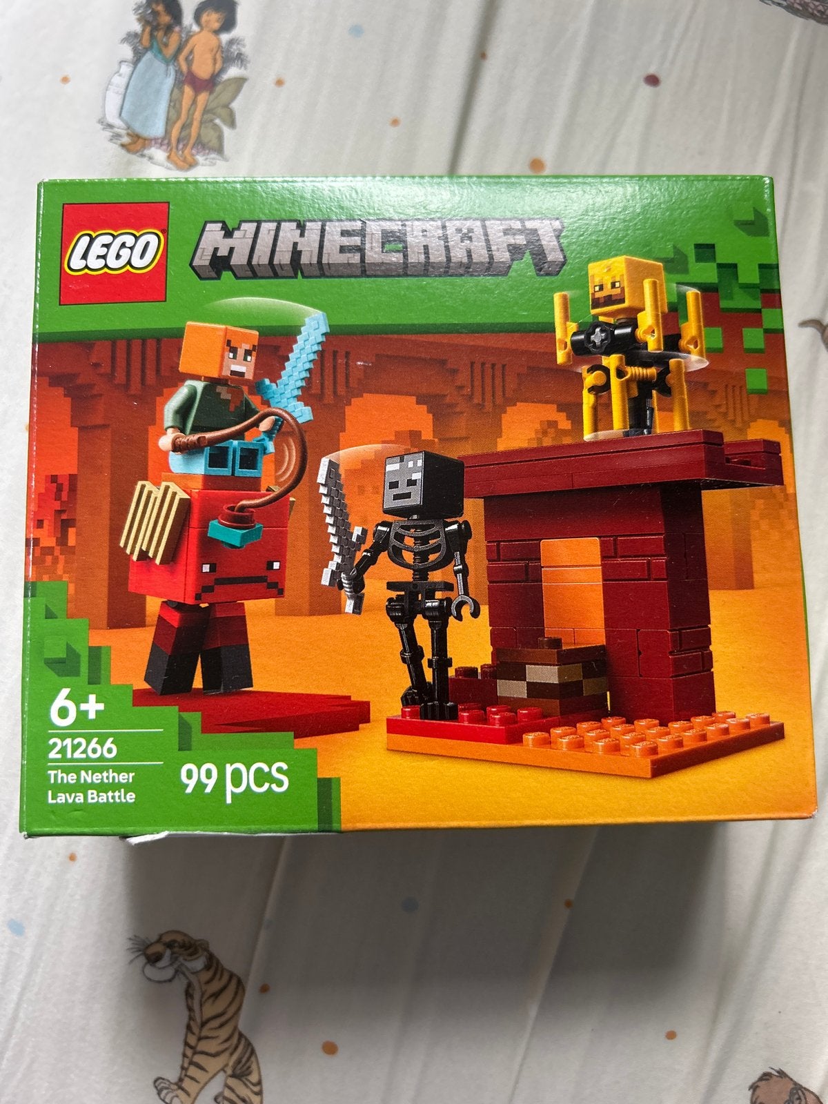 LEGO Minecraft 21266 The Nether Lava Battle - Nieuw in doos, Minecraft, Lego, Ophalen of Verzenden, Zo goed als nieuw