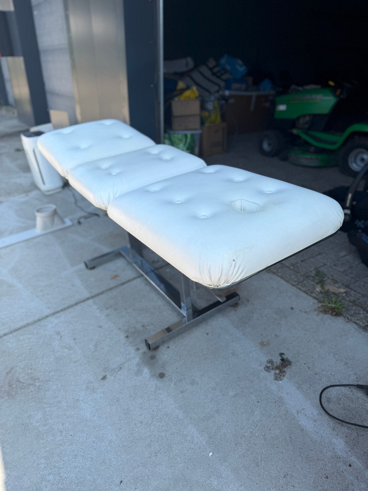 Massage en beauty salon tafel, Ophalen