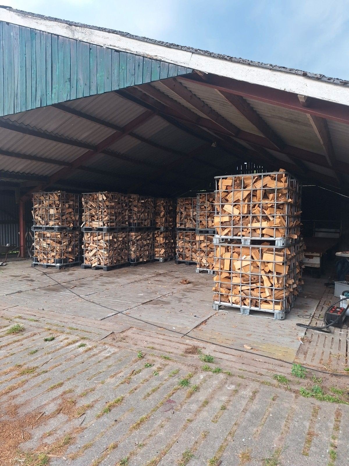 Gedroogd Brandhout/Haardhout Eik/Beuk/Es, Tuin en Terras, Haardhout, 3 tot 6 m³, Ophalen of Verzenden, Eikenhout, Blokken