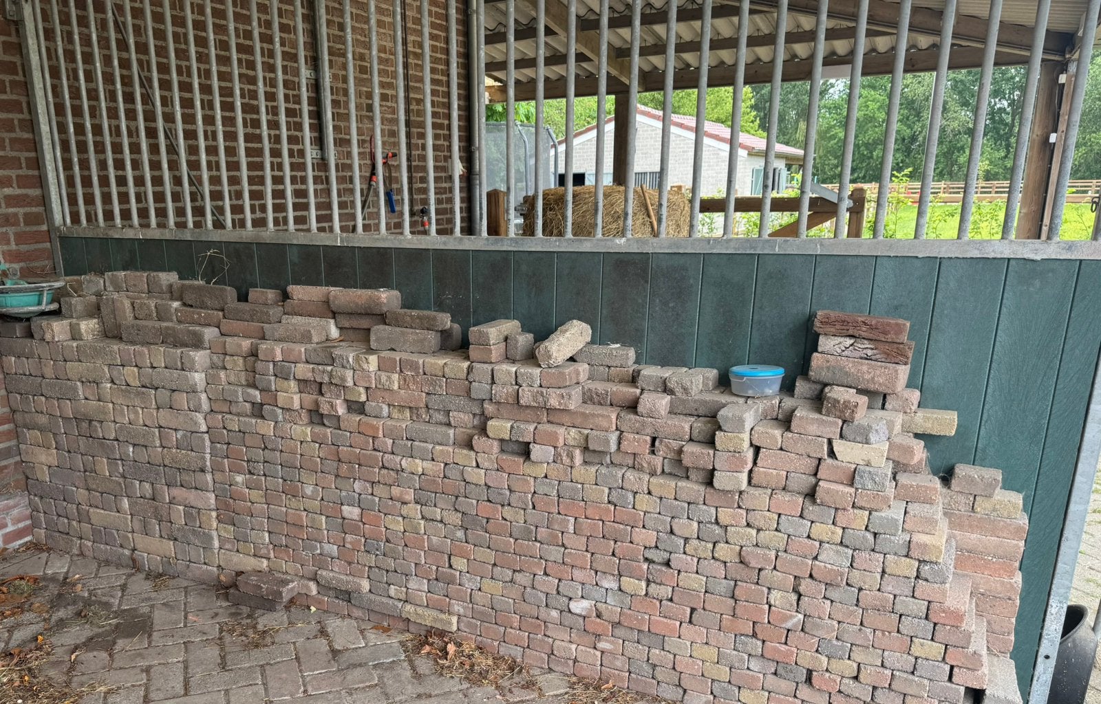 Klinkers, rest partij, Ophalen, Beton, Klinkers