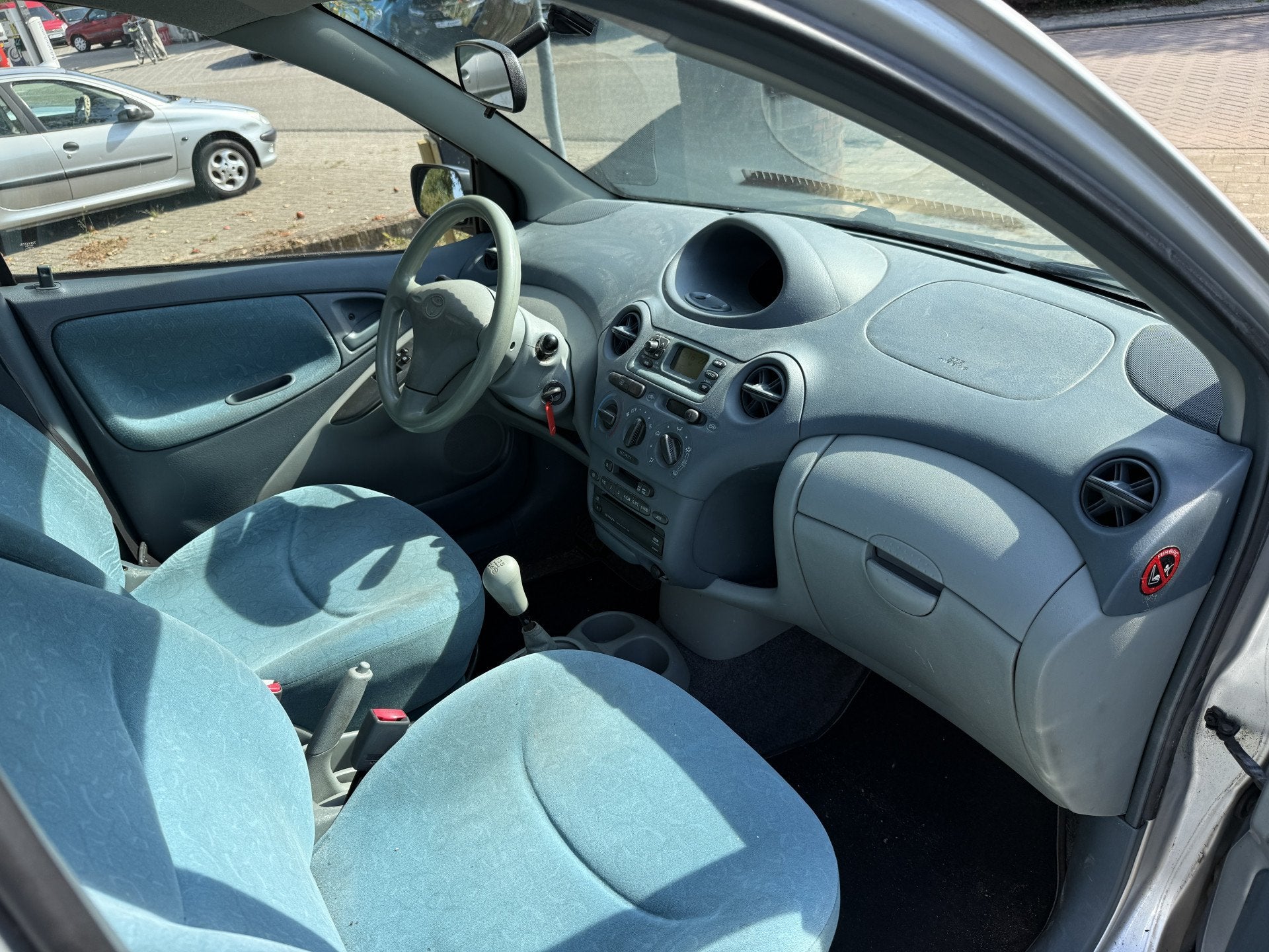 Toyota Yaris 1.3-16V VVT-i Sol Centr. Vergr / Elektr. ramen, foto 4