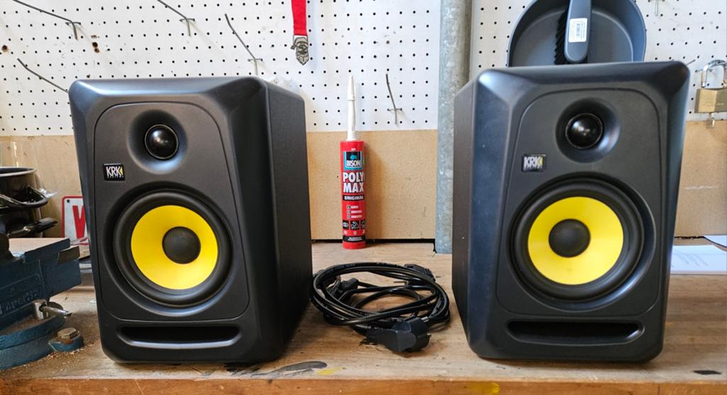 Studio speakers Krk classic 5