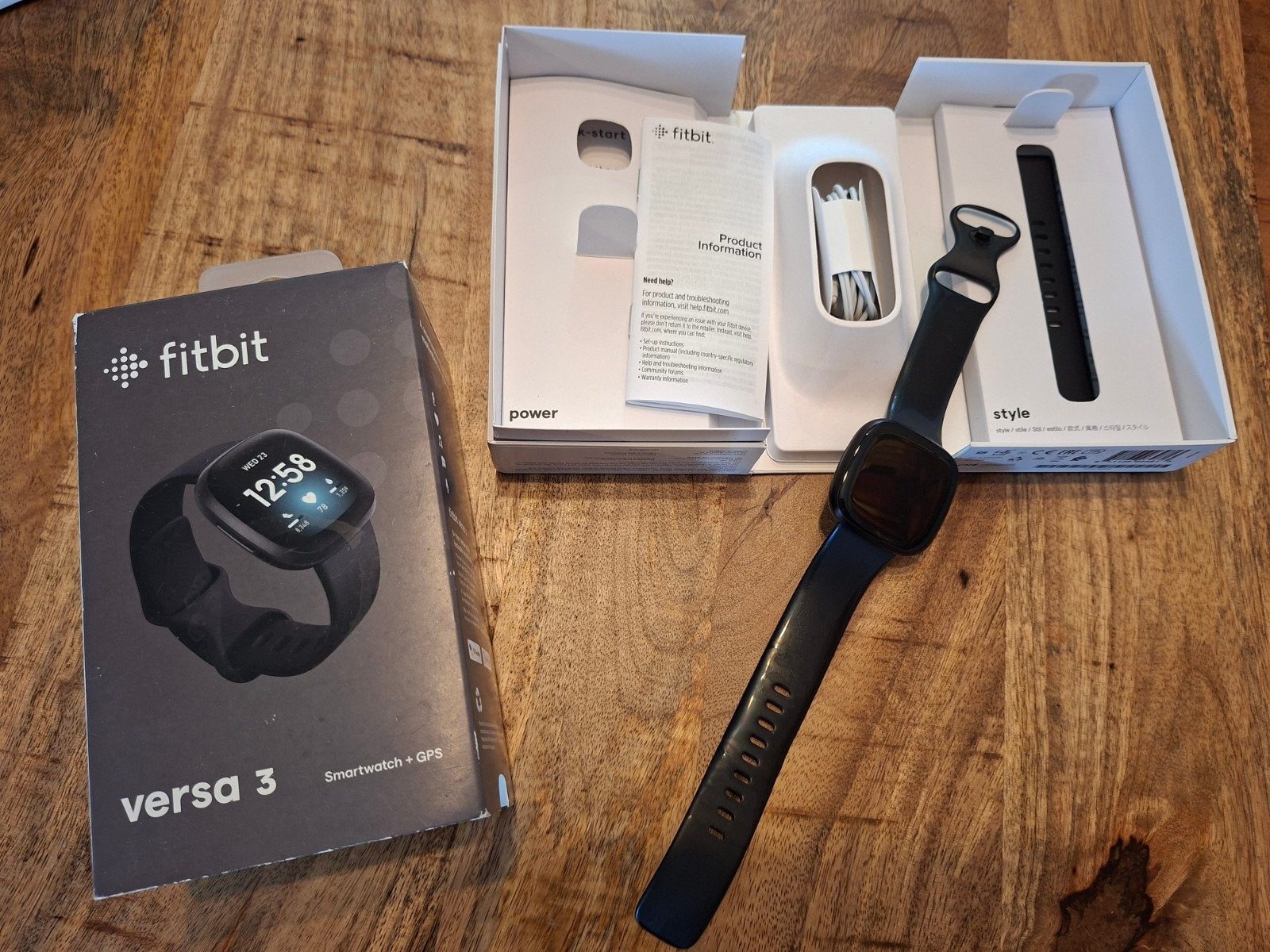 Fitbit Versa 3 Smartwatch, Ophalen, Zwart, Zo goed als nieuw, GPS