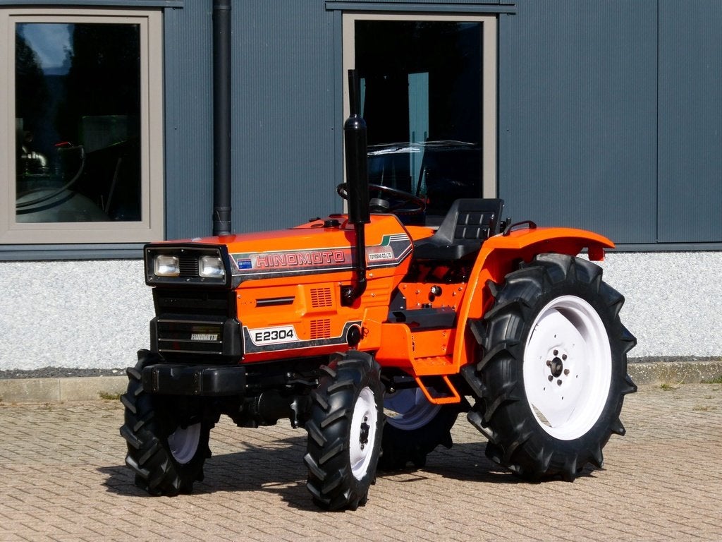 Hinomoto E2304 / 1512 Draaiuren / Miditrekker
