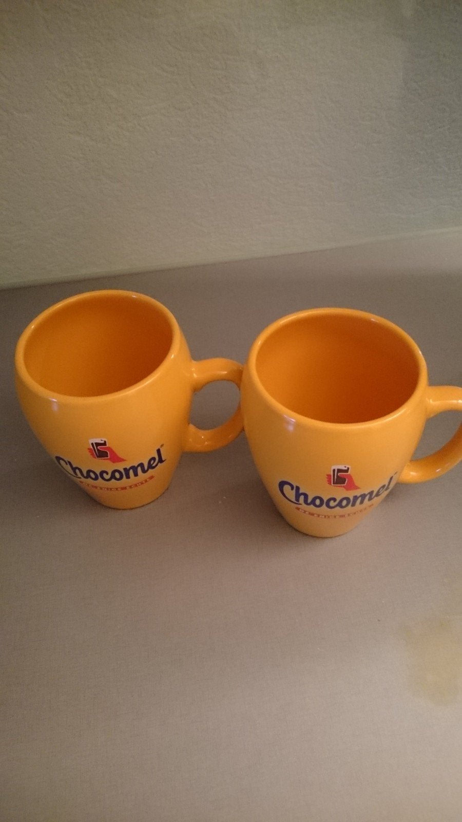 Set Chocomel bekers, Nieuw, Ophalen of Verzenden, Overige stijlen, Kop(pen) en/of Schotel(s)