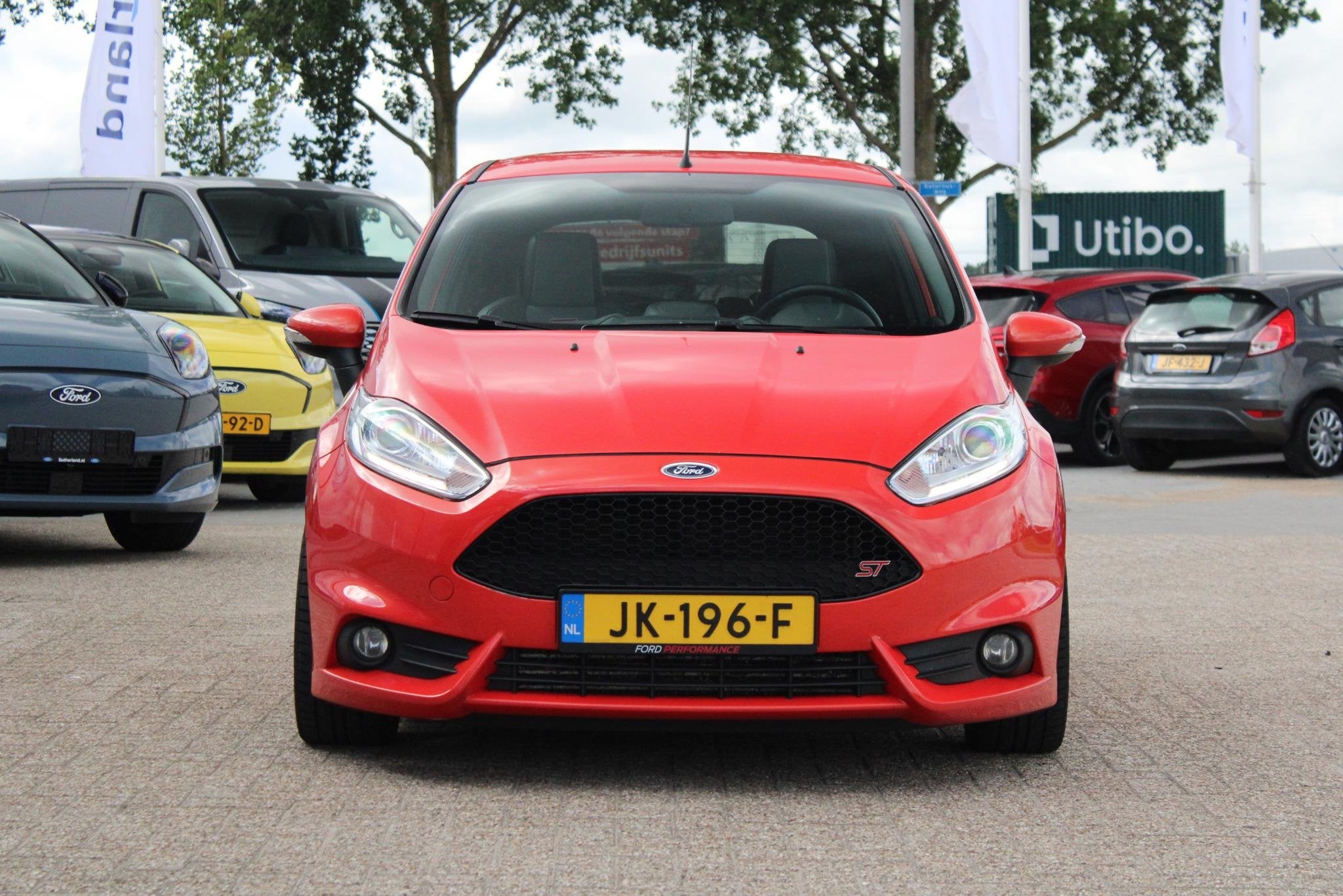 Ford Fiesta 1.6 ST2 | Winterpack | Cruise Control | Climate, Auto's, Voorwielaandrijving, 1596 cc, 1063 kg, Gebruikt