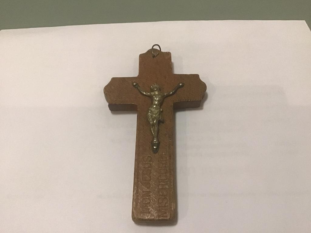 Protegez Notre Famille Kruisje, Ophalen of Verzenden, Zo goed als nieuw