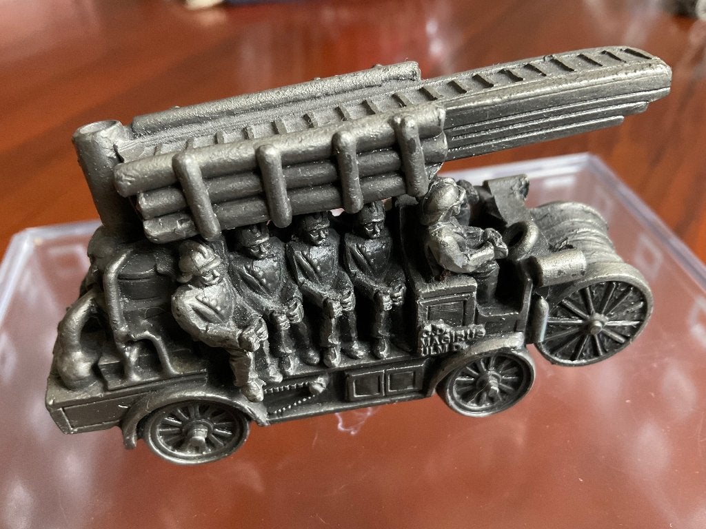 Miniatuur van tin Brandweerwagen Ulm DE in zeer goede staat, Verzenden
