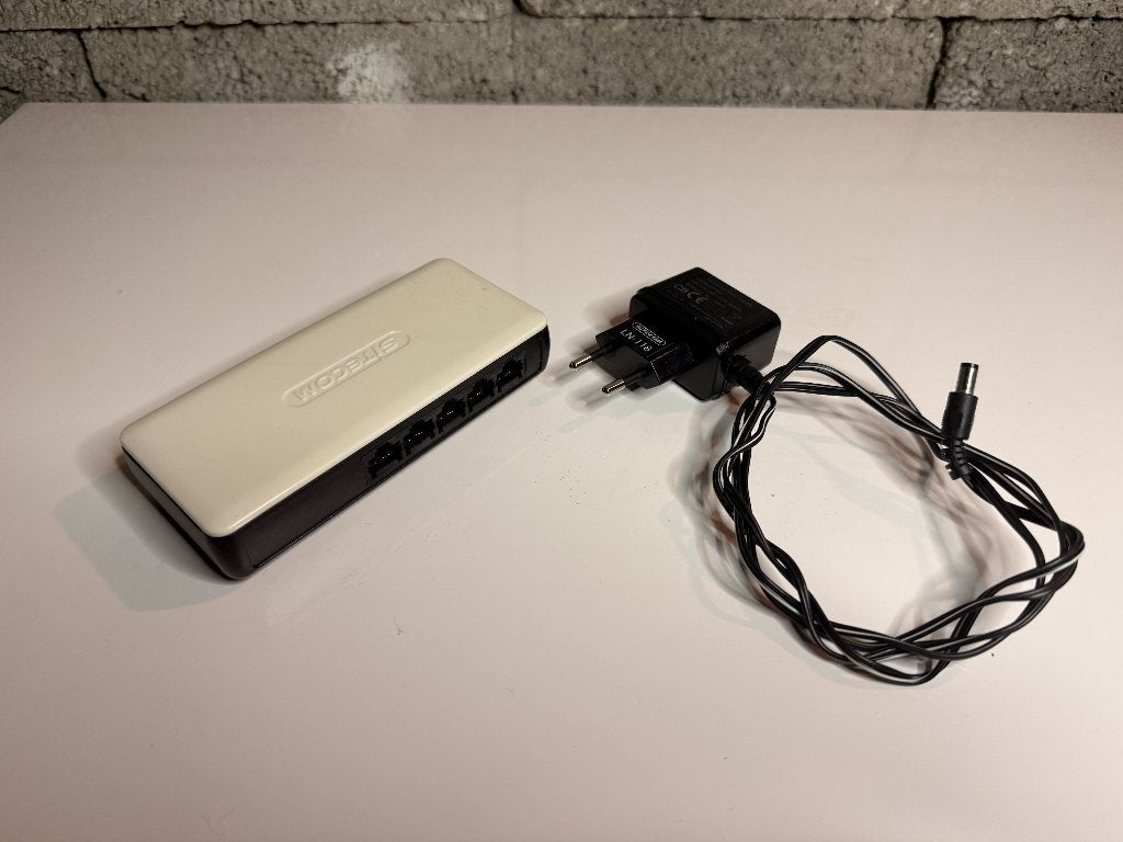 Sitecom 5‑Port Fast Ethernet Switch, Ophalen of Verzenden, Gebruikt