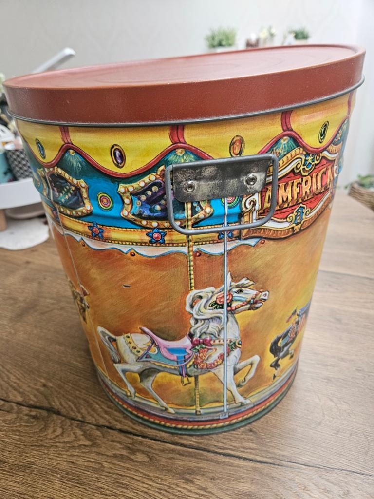 Vintage Carrousel Blik - Collectors Carousel, Verzamelen, Ophalen of Verzenden, Gebruikt, Overige
