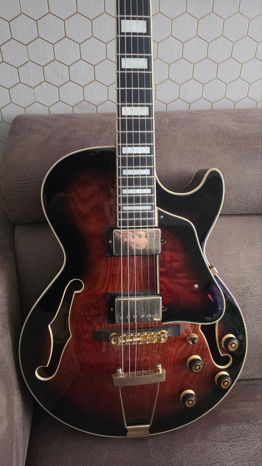 Ibanez AG95QA hollow body jazzgitaar, Ophalen, Zo goed als nieuw, Hollow body, Ibanez