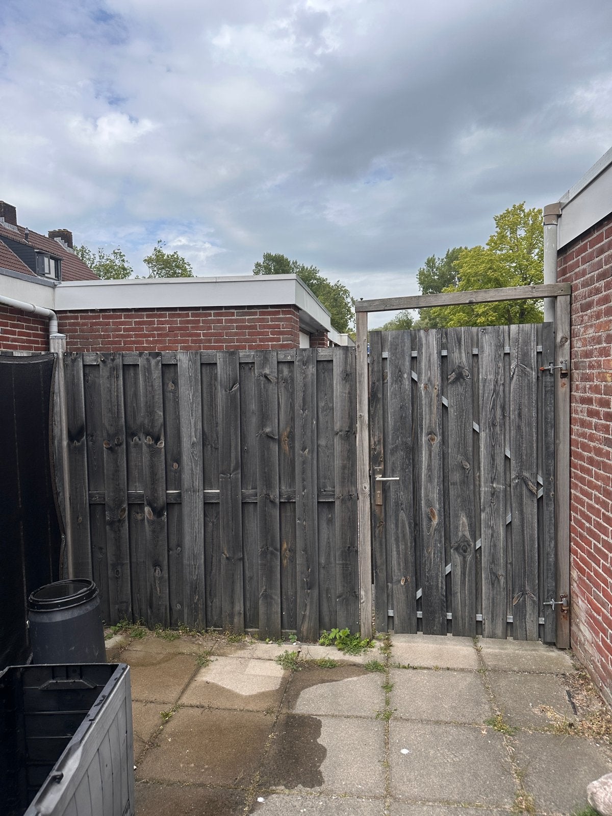 Gezocht: plaatsen schutting betonpalen en onderkant, Ophalen, 1 tot 2 meter, 6 meter of meer, Nieuw