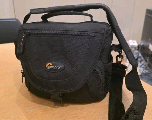 Lowepro Nova 1 AW Cameratas - Nette staat, Audio, Tv en Foto, Fotografie | Fototassen, Lowepro, Zijvakken, Ophalen of Verzenden
