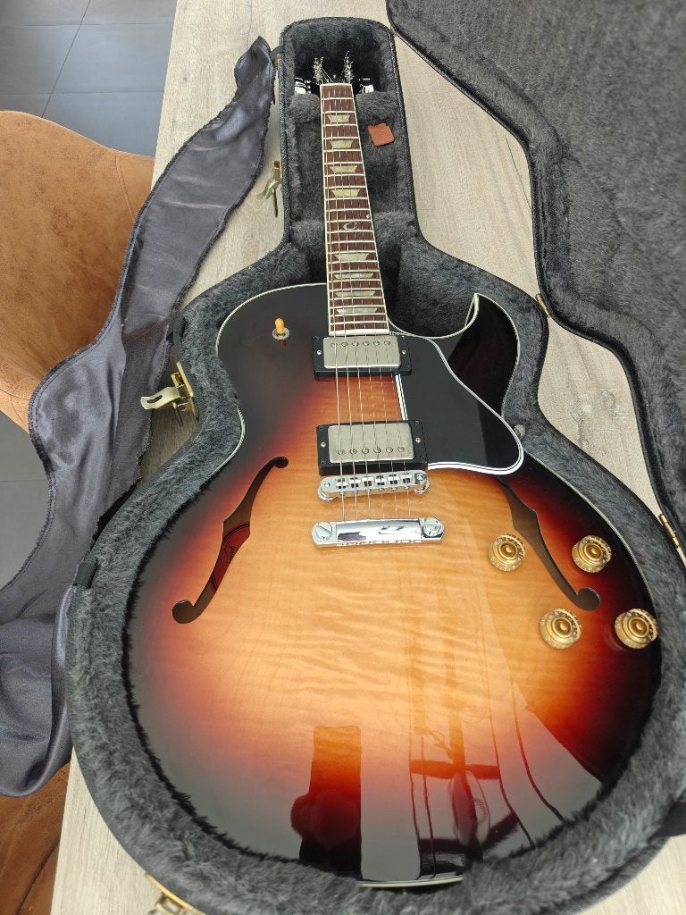 Gibson ES-137 Classic Tri-Burst 2011, Ophalen, Zo goed als nieuw, Hollow body, Gibson