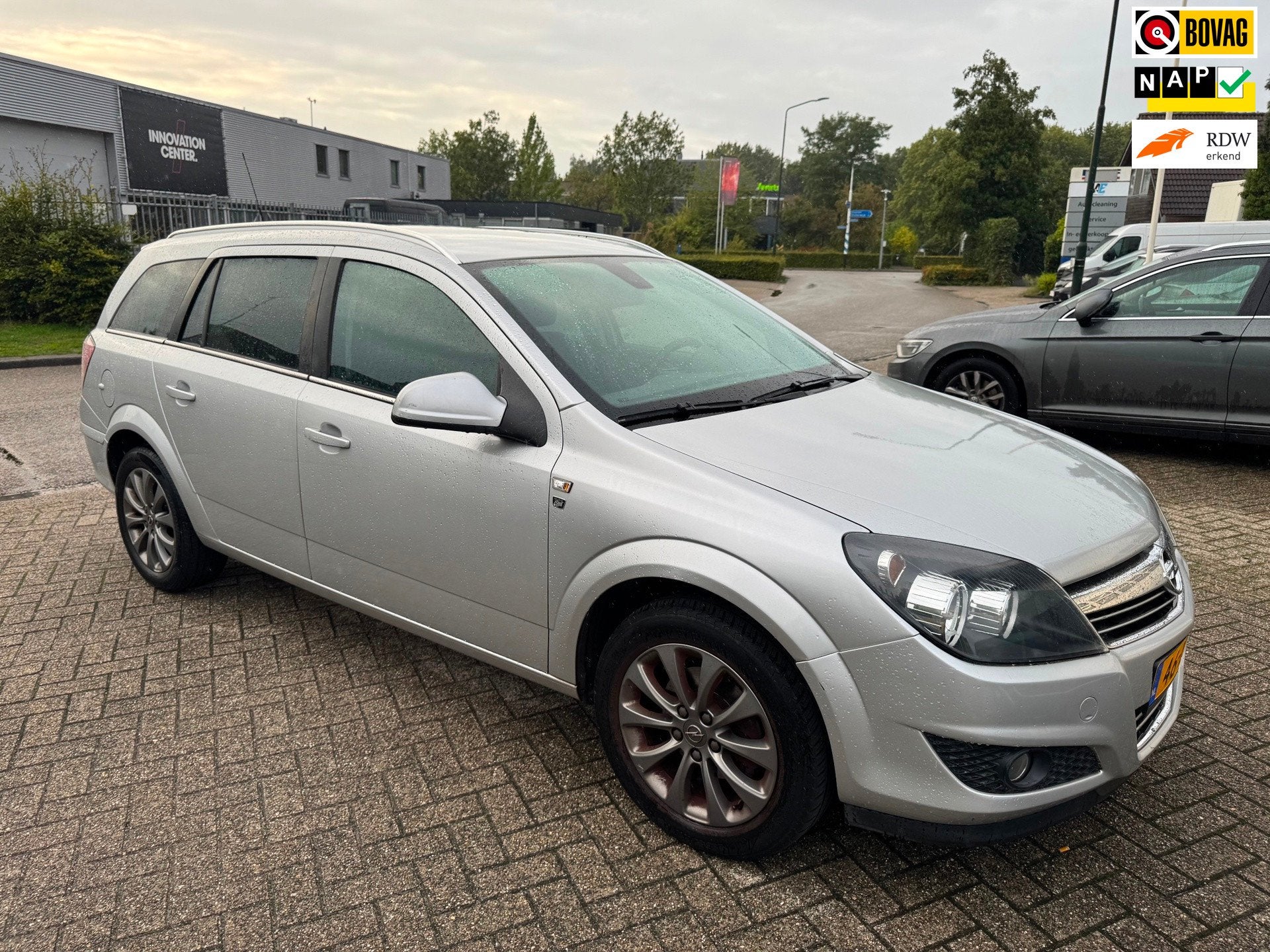 Opel Astra Wagon 1.6 111 years Edition Airco, Trekhaak, 1e E, Auto's, Voorwielaandrijving, 15 km/l, Gebruikt, 116 pk
