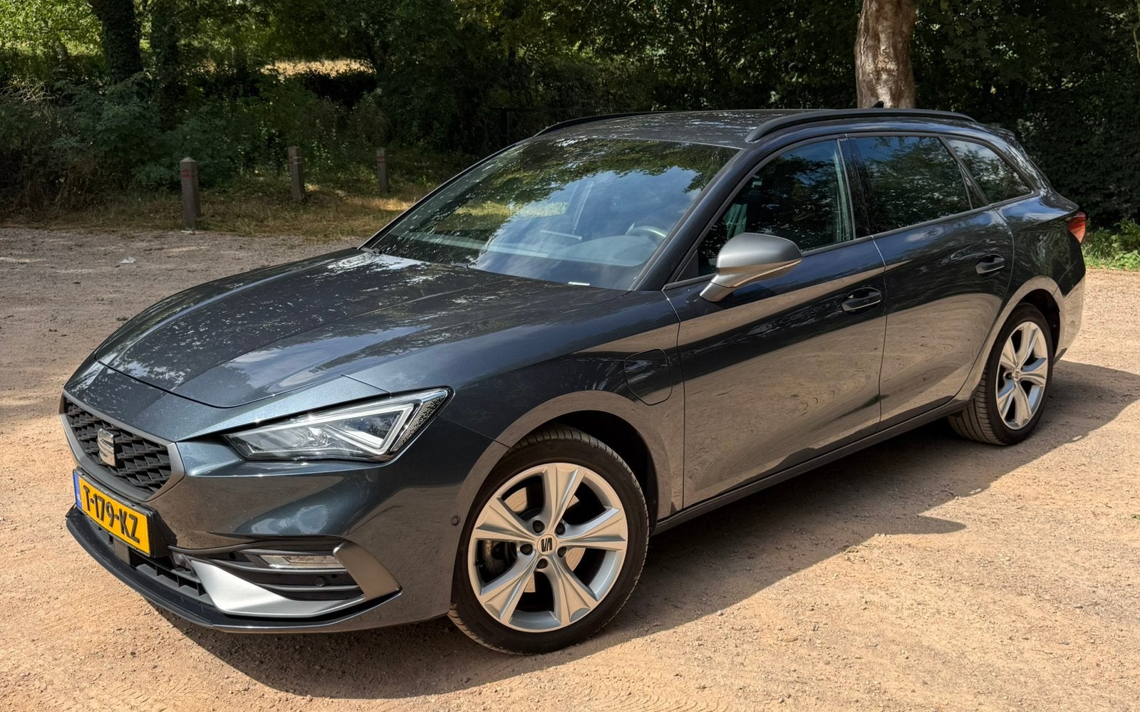 SEAT León