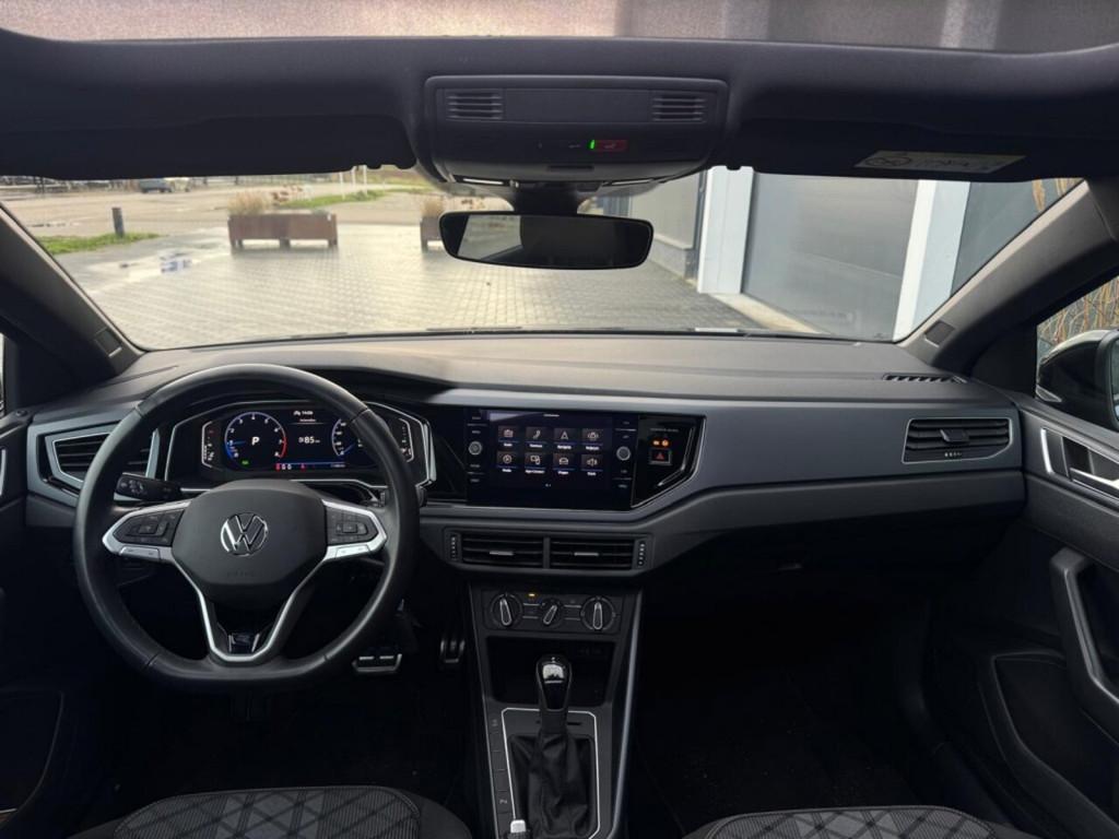 Volkswagen Taigo 1.0 TSI 3x R-Line | Pano | Digital Dash | A, Gebruikt, Zwart, Met garantie (alle), Leder en Stof