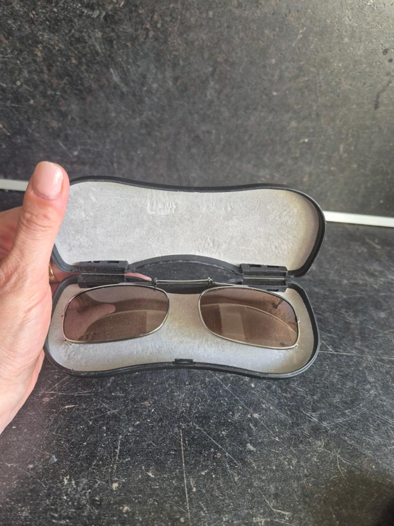 Vintage Clip-on Sunglasses Polaroid, Ophalen of Verzenden, Gebruikt, Zwart, Overige merken