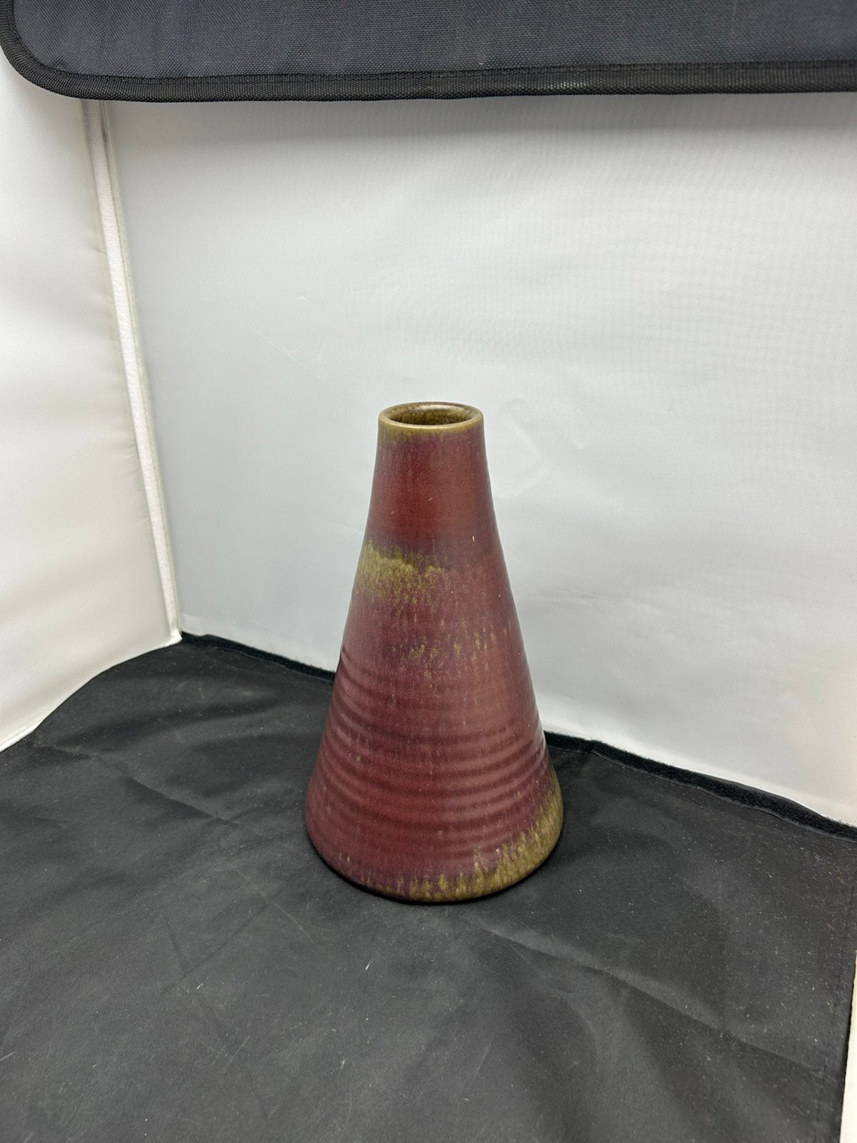 Vintage Gubbels Helden Vaas 24 cm - Rood Keramiek, Ophalen, Handgemaakt, Meerkleurig, Zo goed als nieuw