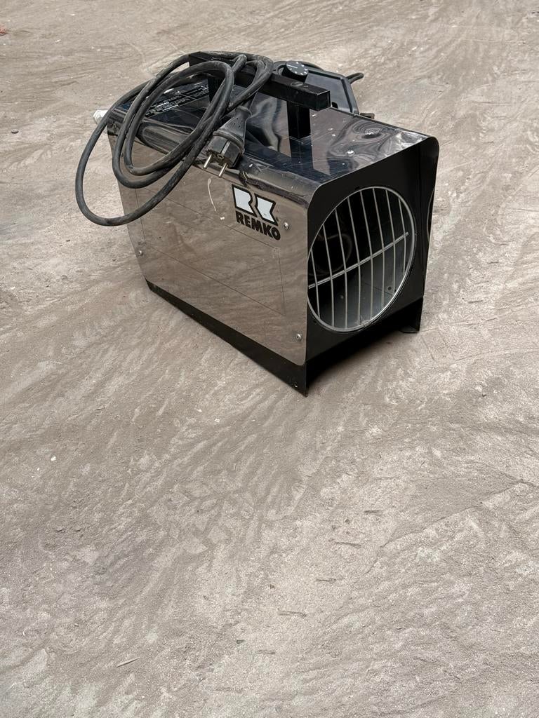 Remko ELT 3-2 Elektrische Kachel - 3.2 kW, Doe-het-zelf en Verbouw, Ophalen, 30 tot 80 cm, Gebruikt, Kachel