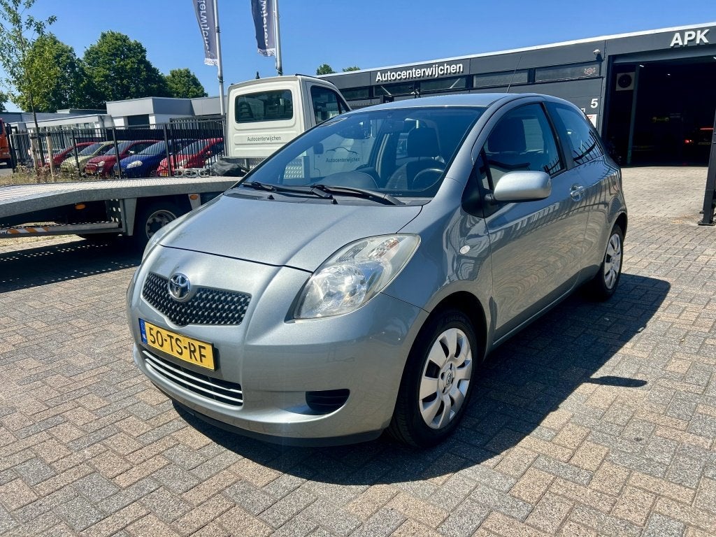 Toyota Yaris 1.0 VVTi - Automaat - Zeer Nette Auto, Auto's, Automaat, 537 kg, Origineel Nederlands, Bedrijf