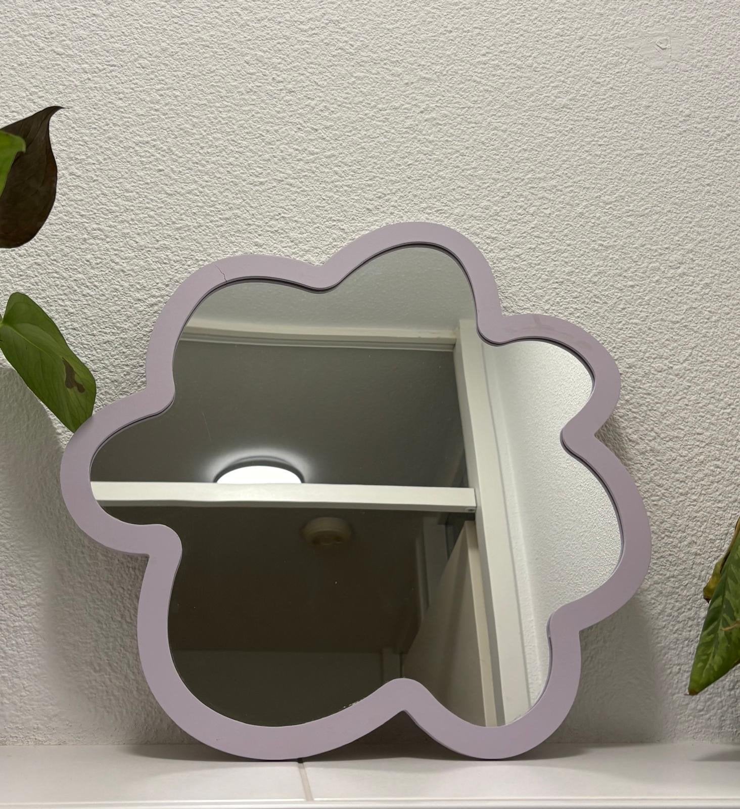 Leuke paarse wolk spiegel, Huis en Inrichting, Ophalen, Minder dan 50 cm, Gebruikt, Minder dan 100 cm