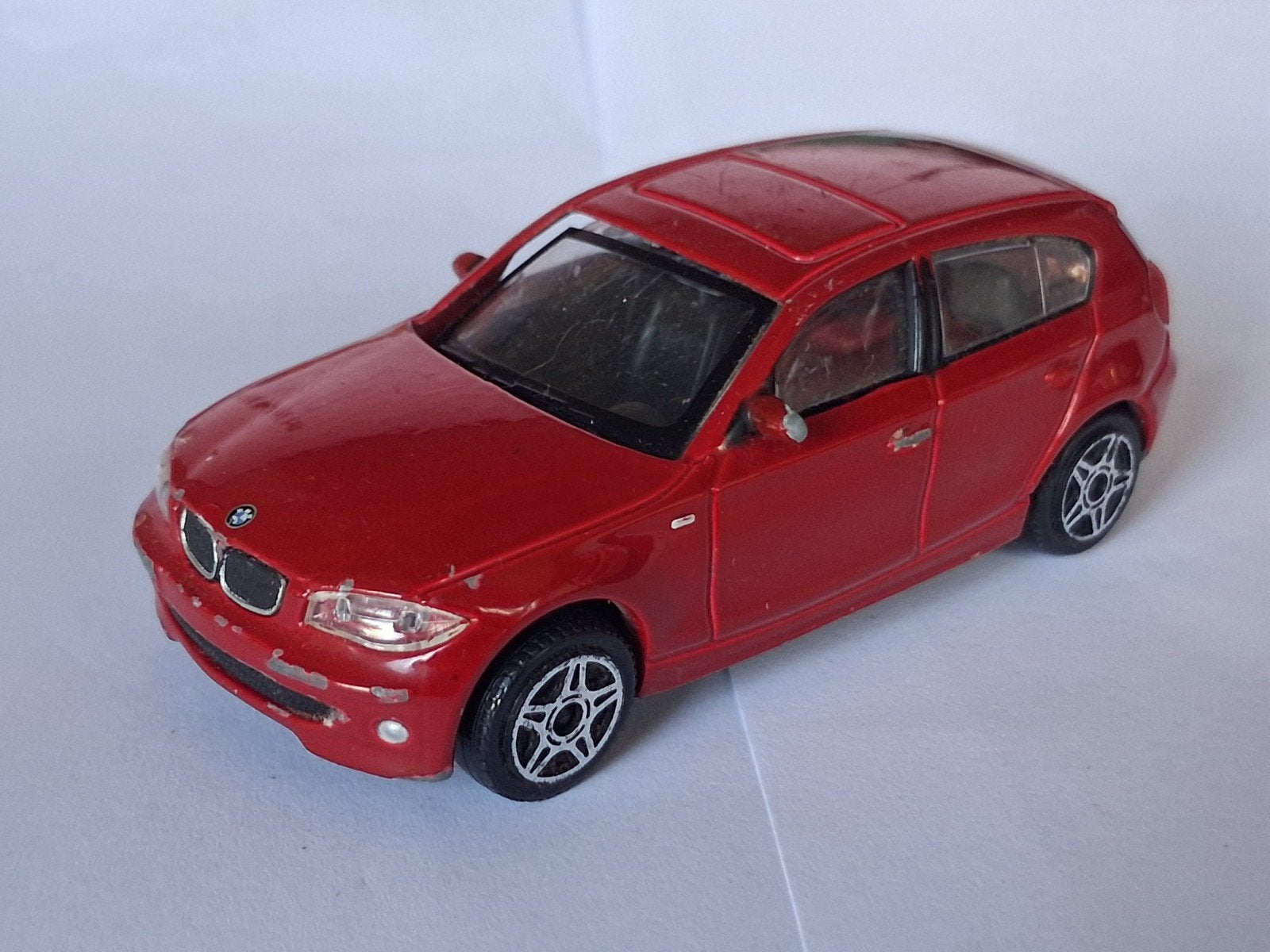 Burago BMW 120d modelauto - Schaalmodel, Hobby en Vrije tijd, Modelauto's | 1:43, Ophalen of Verzenden, Gebruikt