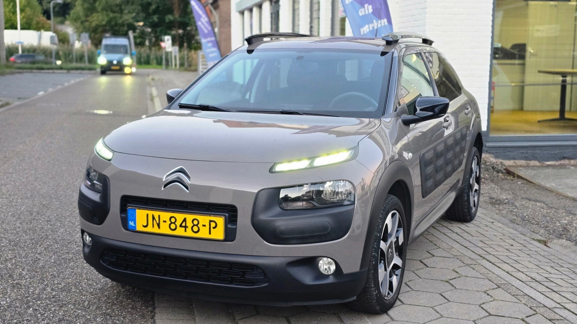 Citroen C4 Cactus 1.2 PureTech Feel*zeer mooie auto*nap*apk*, Auto's, Voorwielaandrijving, Gebruikt, 1199 cc, Bruin