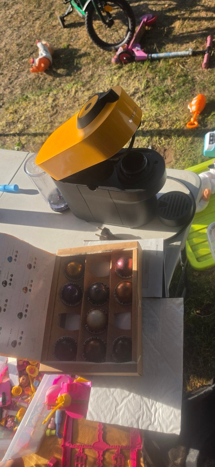 Nespresso Vertuo koffiezetapparaat, Espresso apparaat, Ophalen of Verzenden, Zo goed als nieuw, 1 kopje