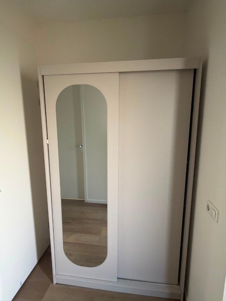 Kledingkast Royal (schuifdeur + spiegel), Huis en Inrichting, Kasten | Kledingkasten, Ophalen, Met deur(en), 100 tot 150 cm, 200 cm of meer