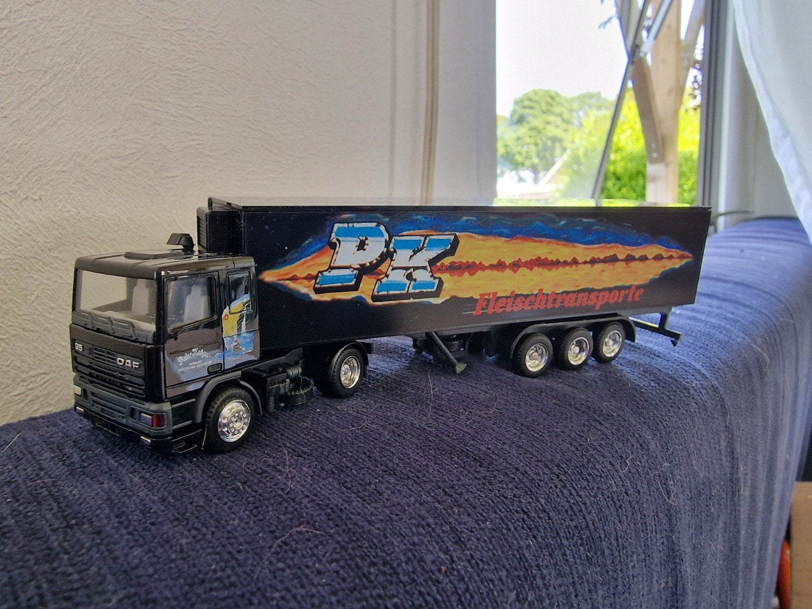 DAF vrachtwagen model met trailer - DX Fleish transporte, Overige merken, 1:50 of kleiner, Ophalen of Verzenden, Zo goed als nieuw