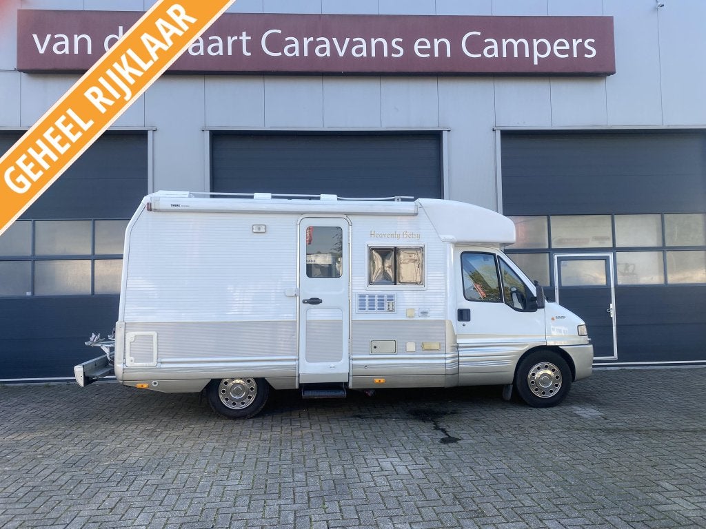 Laika Ecovip 7 R Zonnepaneel omvormer MaxVan, Afzuigkap, Reservewiel, Fiat, Treinzit