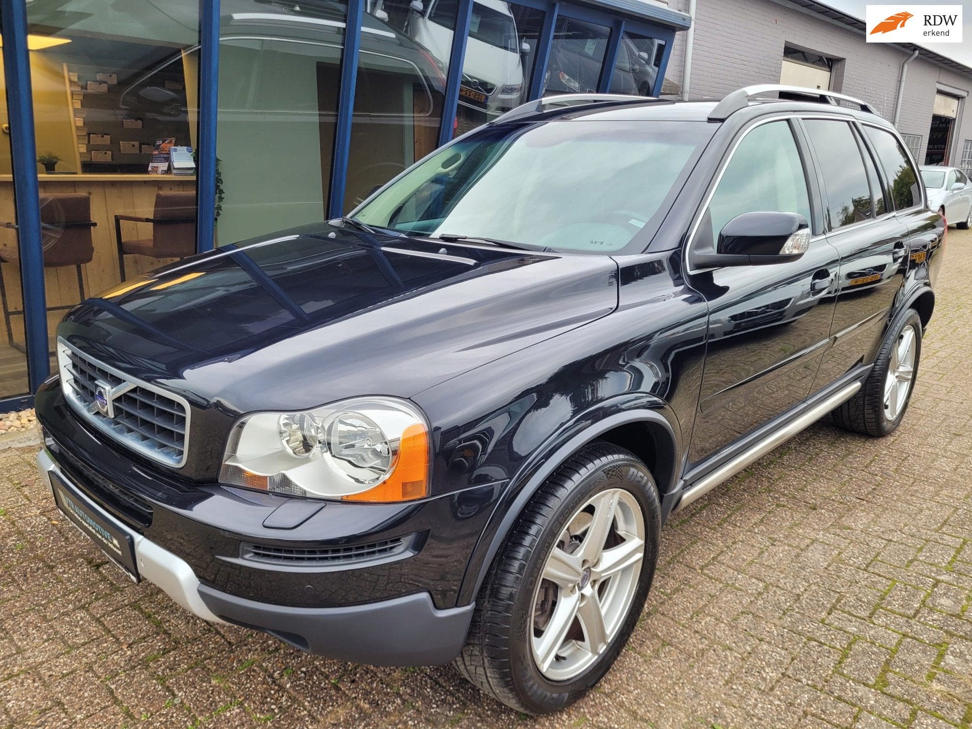 Volvo XC90 3.2 Sport 7 Persoons / LEER / YOUNGTIMER, Auto's, 238 pk, Zwart, 7 stoelen, Zwart