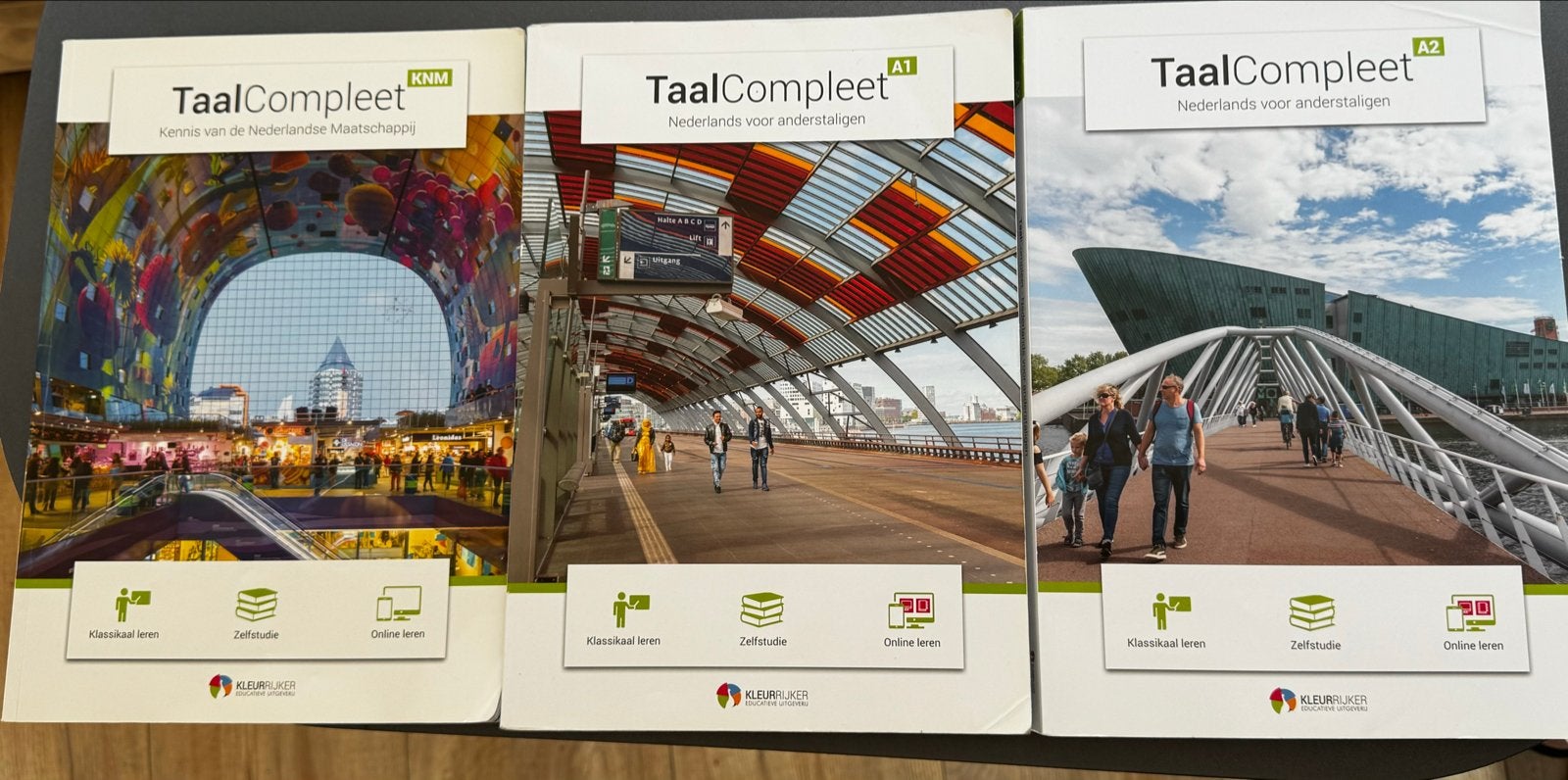TaalCompleet A1 + A2 + KNM - Nederlands voor anderstaligen, Ophalen of Verzenden, Zo goed als nieuw, Non-fictie