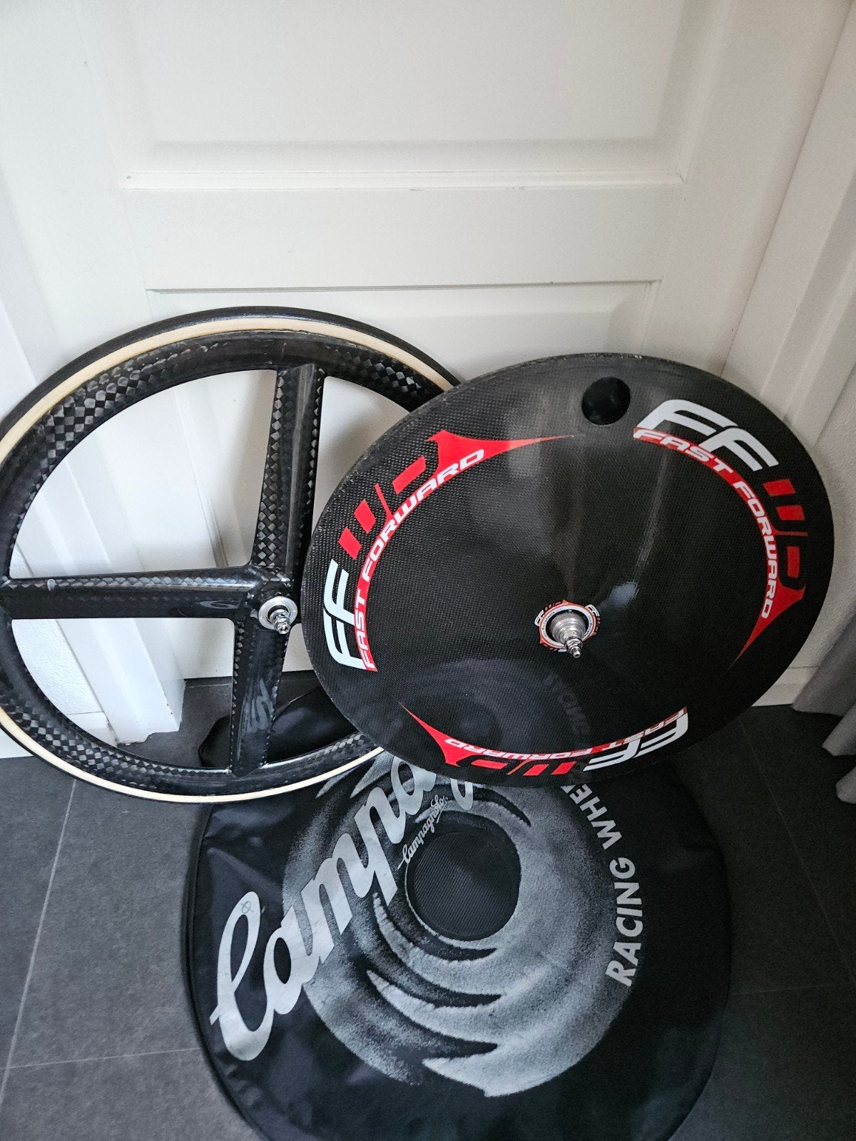 Baanwielen, Ophalen, Wiel, Carbon